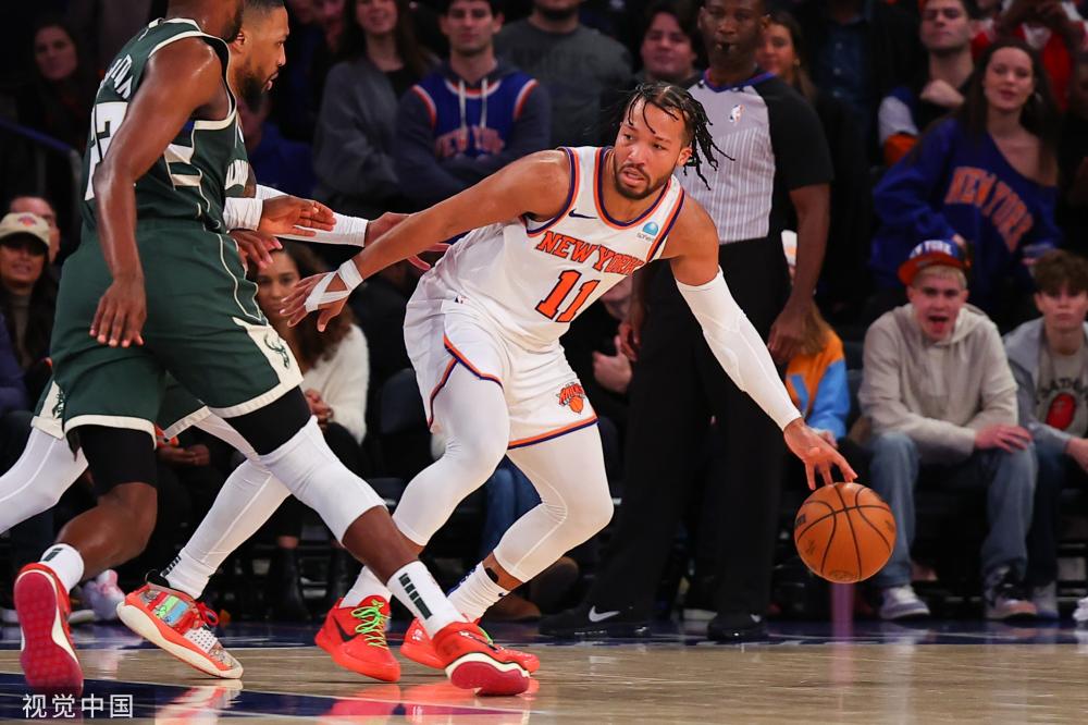 现出了灵活 现出了灵活